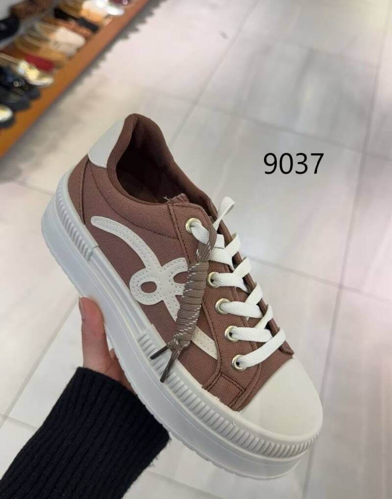 Buty sportowe damskie Roz 36-41 / 12 par